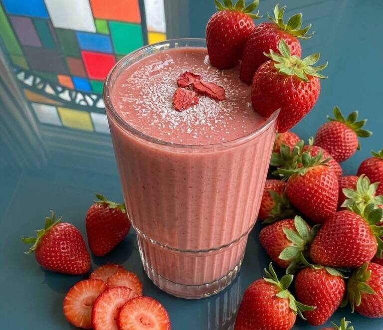 Batido de Fresa cremoso, denso y con sabor intenso
