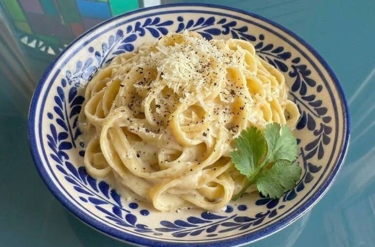 Pasta Alfredo original: cremosa, rápida y sin nata